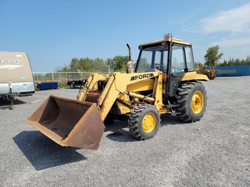 Ford 545D Tractor Loader photo